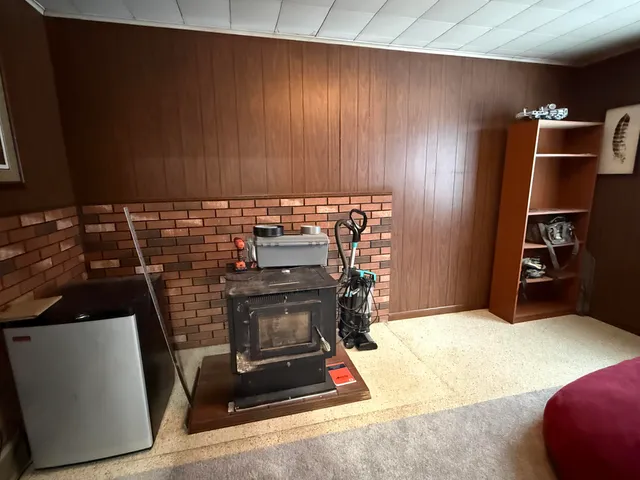 $269,900 | 2404 West Arthur Road, New Era, MI 49446