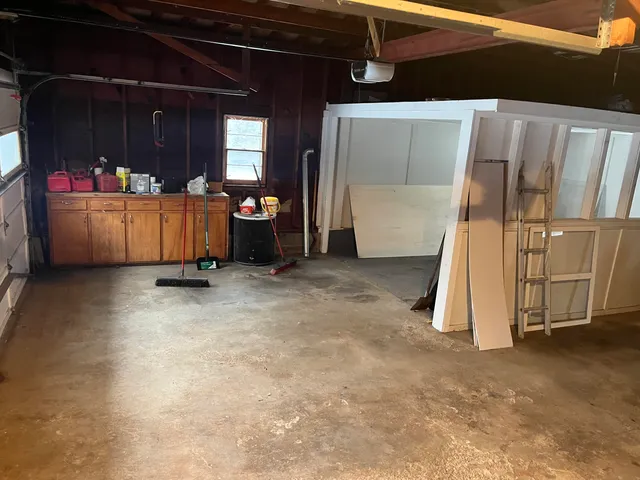 $259,900 | 2404 West Arthur Road, New Era, MI 49446