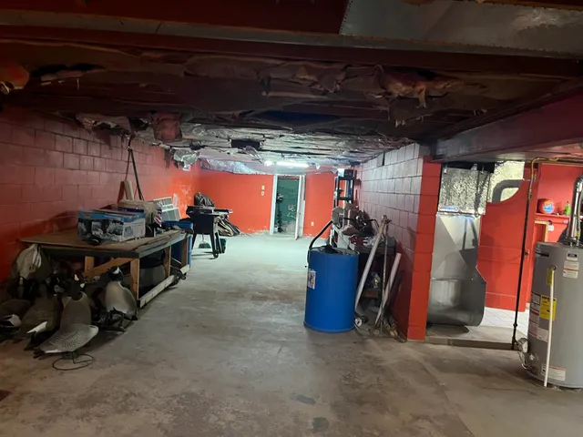 $259,900 | 2404 West Arthur Road, New Era, MI 49446