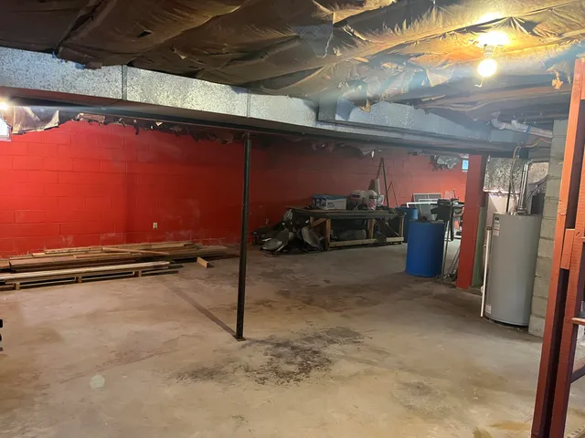 $259,900 | 2404 West Arthur Road, New Era, MI 49446