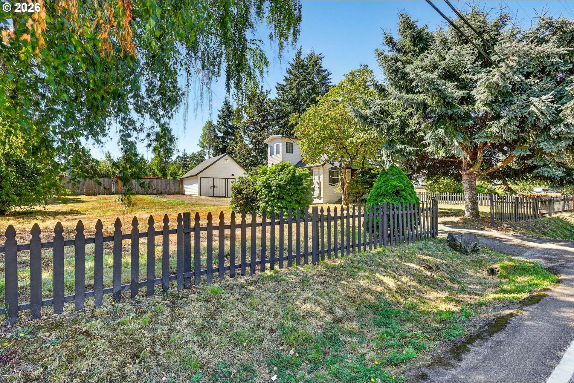4520 Southeast Chase Road Gresham, OR 97080 - Photo 10 of 38 Gallery Image 10