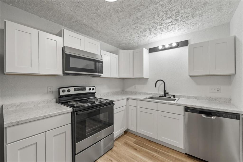 2200 Mission Road Harrisonville, MO 64701 - Photo 11 of 39