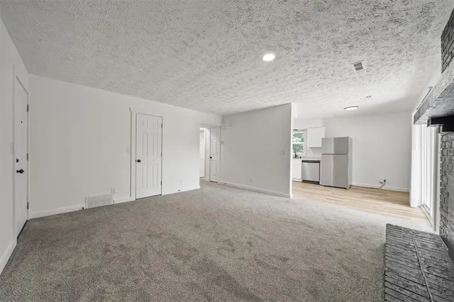 $865,000 | 2200 Mission Road, Harrisonville, MO 64701