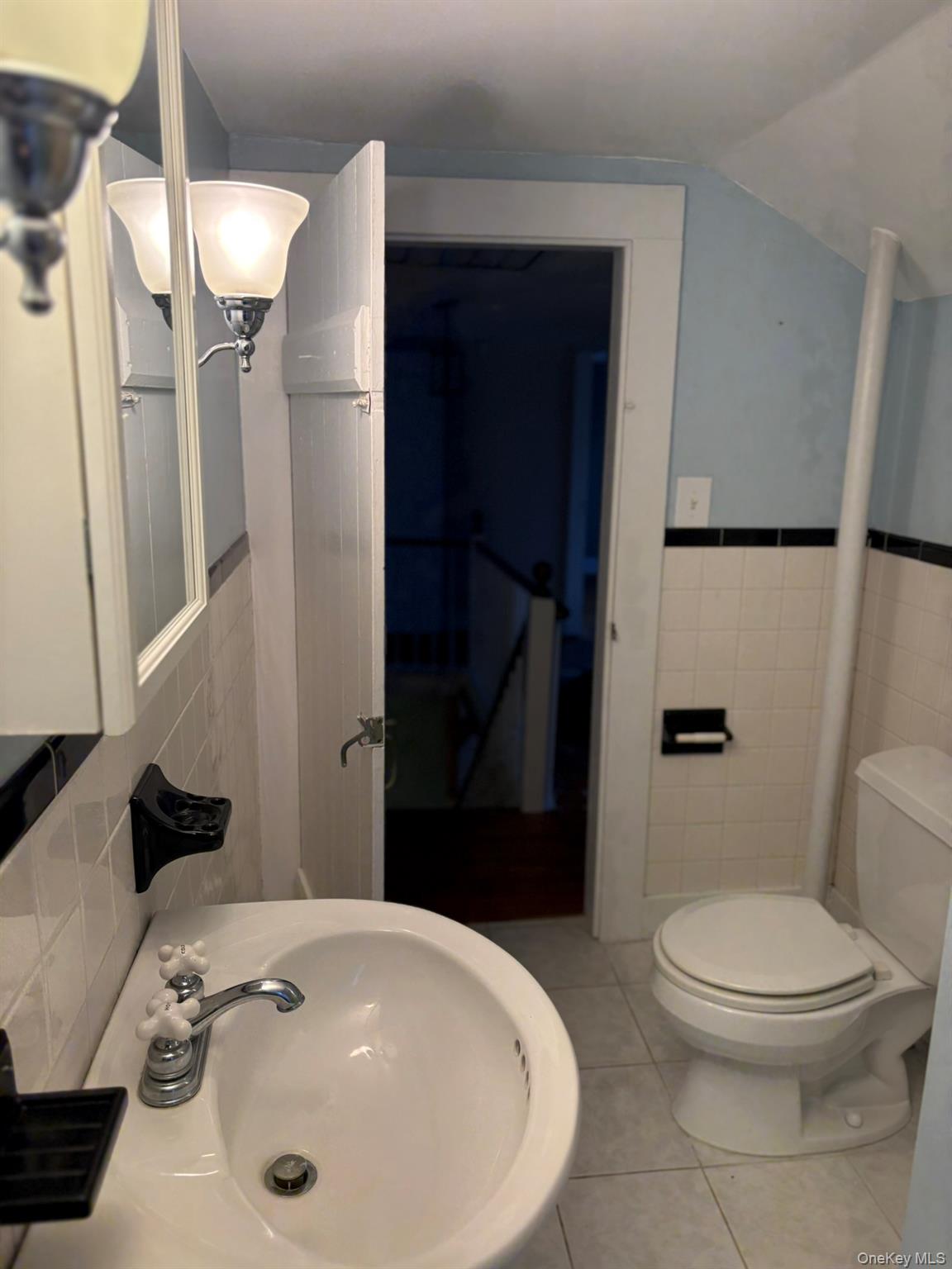 15 Sharon Valley Road Sharon, CT 06069 - Photo 19 of 26 a bathroom with a sink a toilet and shower