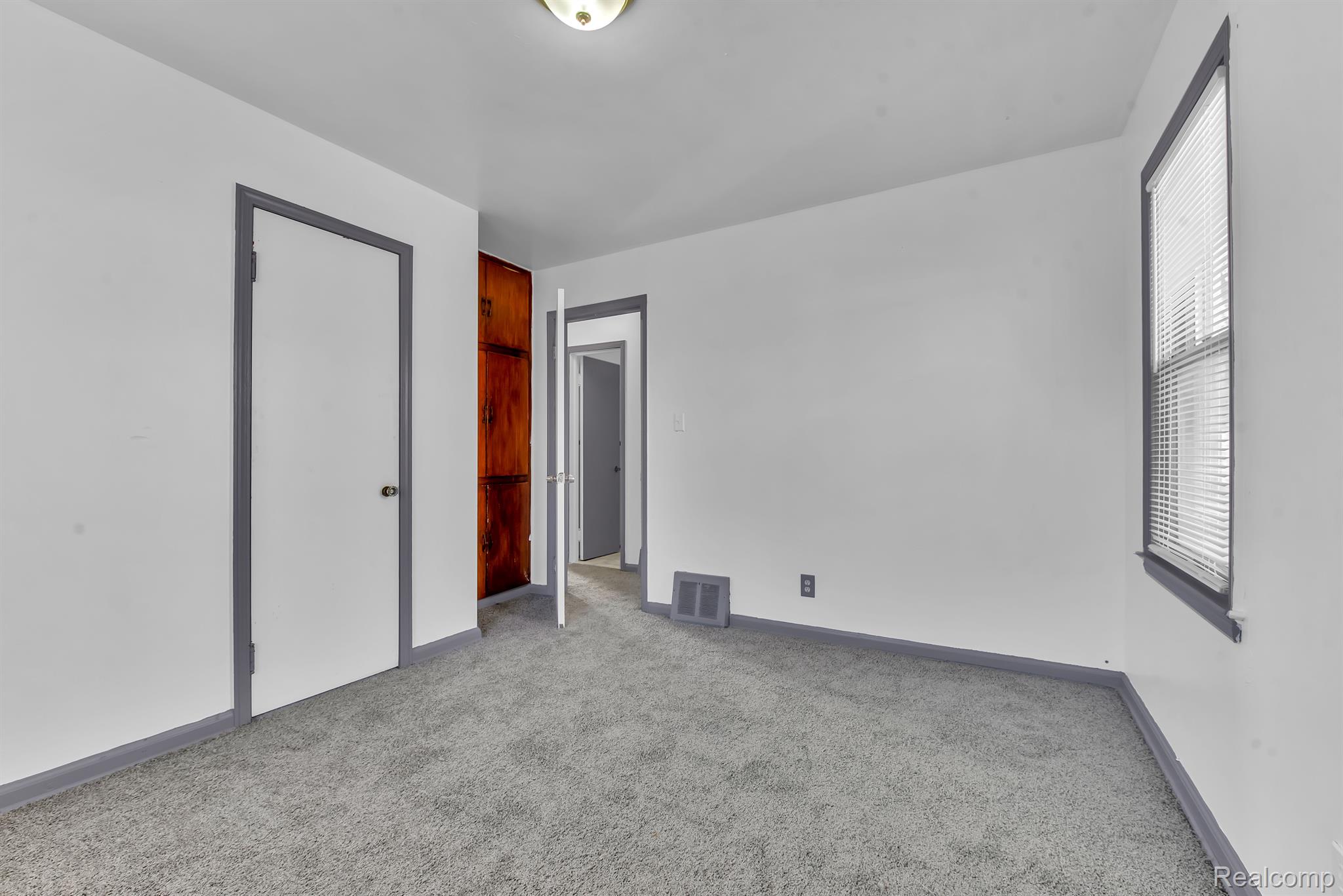 14101 Burt Road Detroit, MI 48223 - Photo 17 of 26