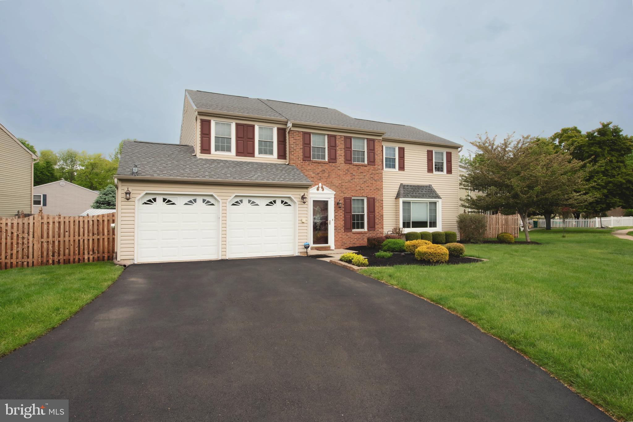 405 Waldon Road Langhorne, PA 19047 - Photo 3 of 41