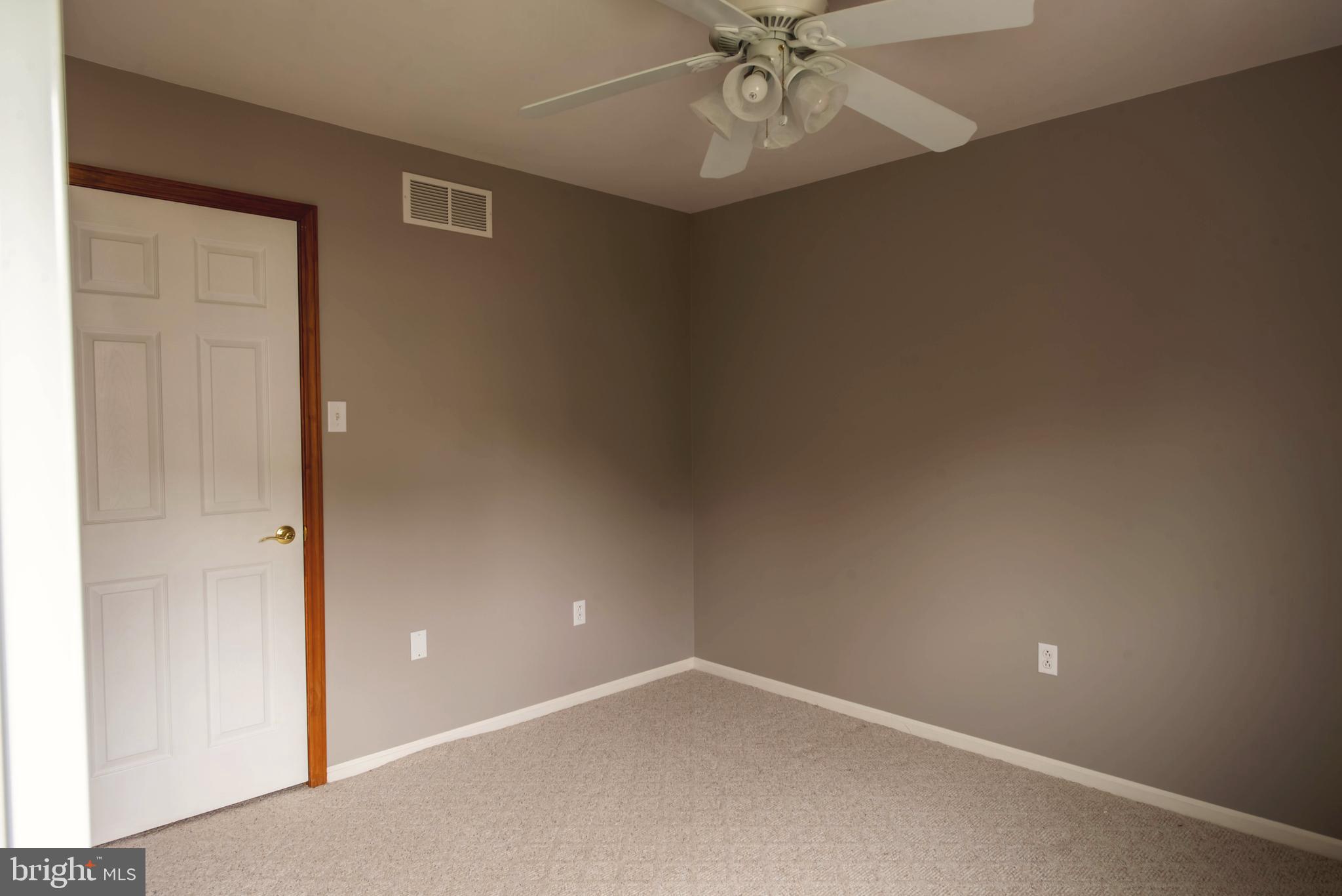 405 Waldon Road Langhorne, PA 19047 - Photo 35 of 41