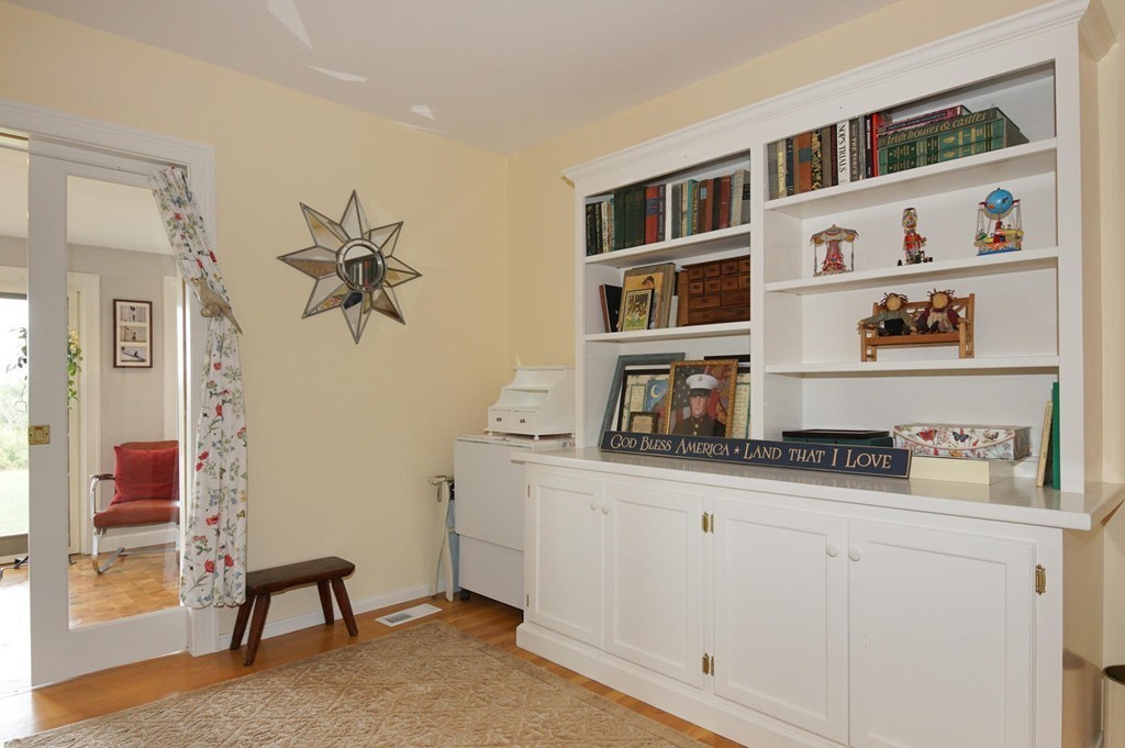 9 Lookout Farm Road Natick, MA 01760 - Photo 14 of 24 Gallery Image 14