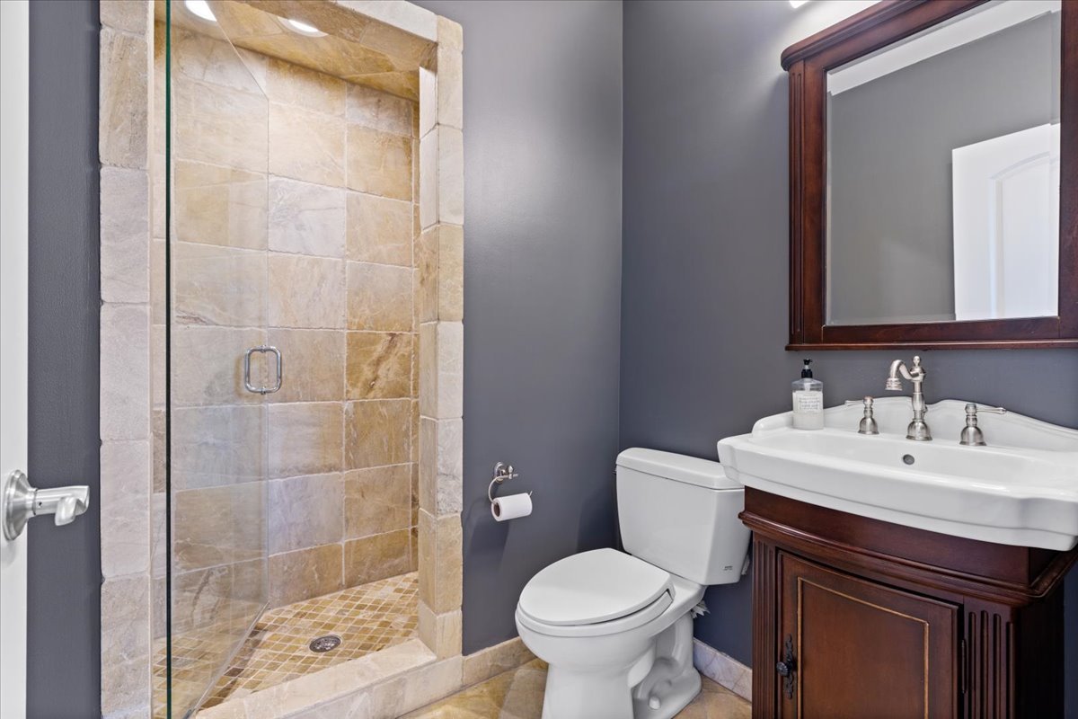 3638 North Wayne Avenue Chicago, IL 60613 - Photo 24 of 38