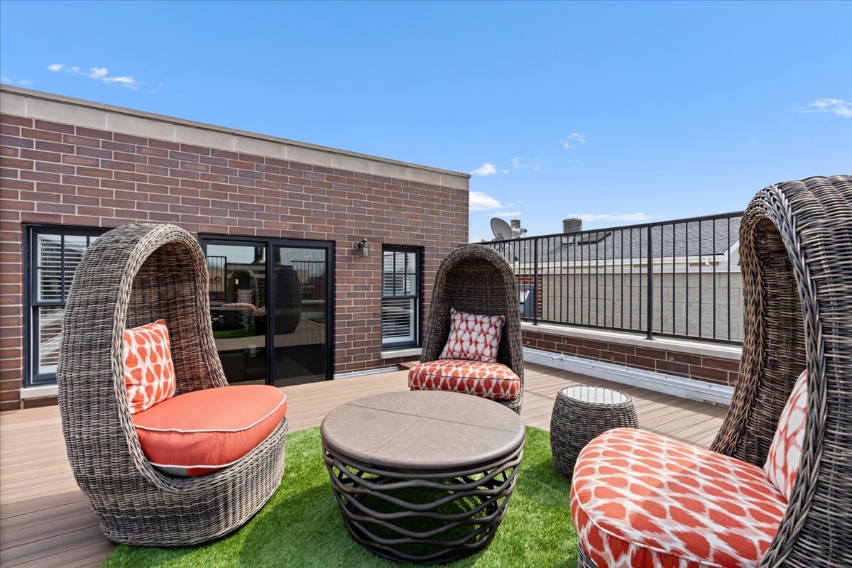 3638 North Wayne Avenue Chicago, IL 60613 - Photo 38 of 38