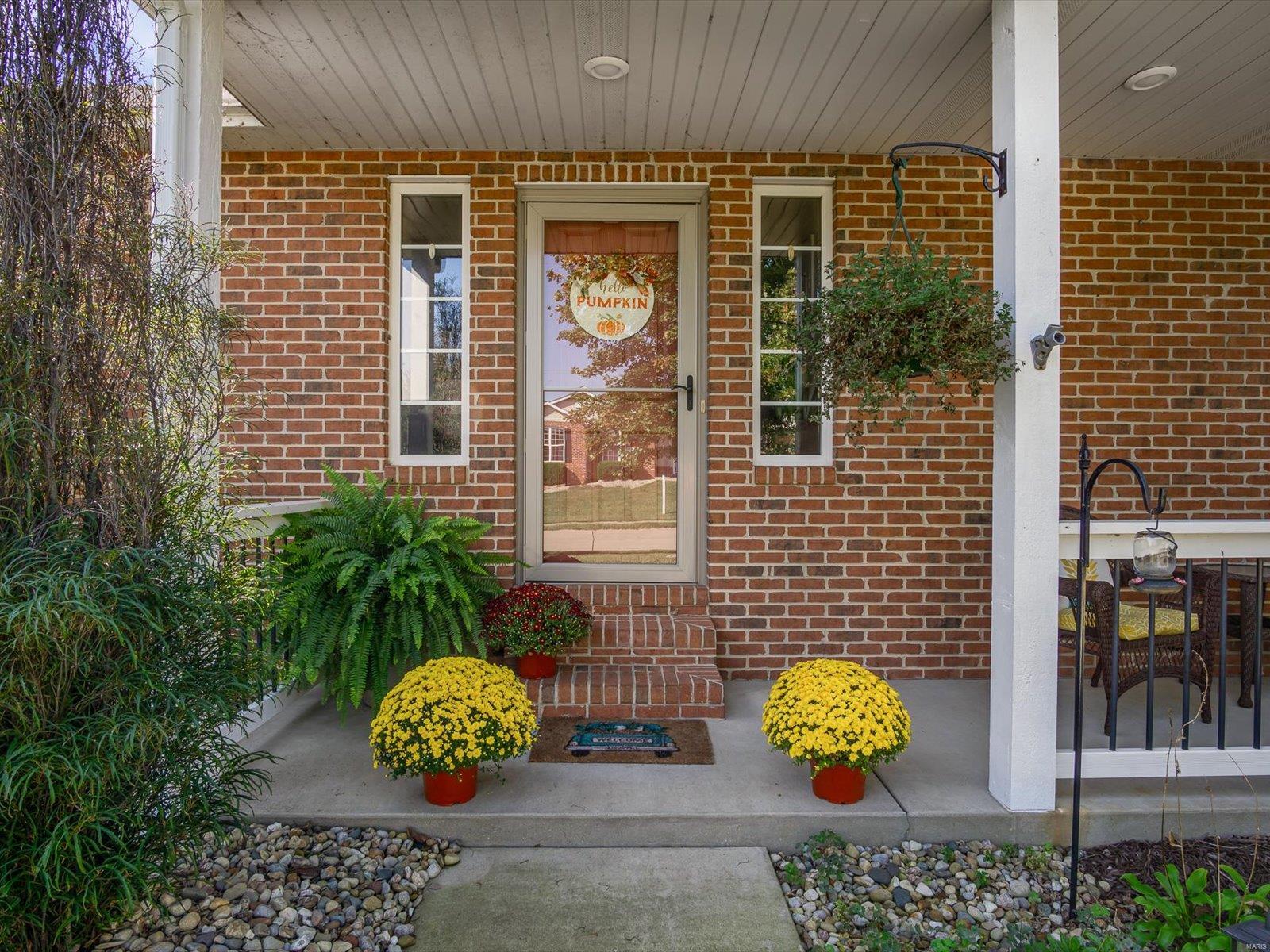 445 Mockingbird Lane Waterloo, IL 62298 - Photo 3 of 42 Gallery Image 3