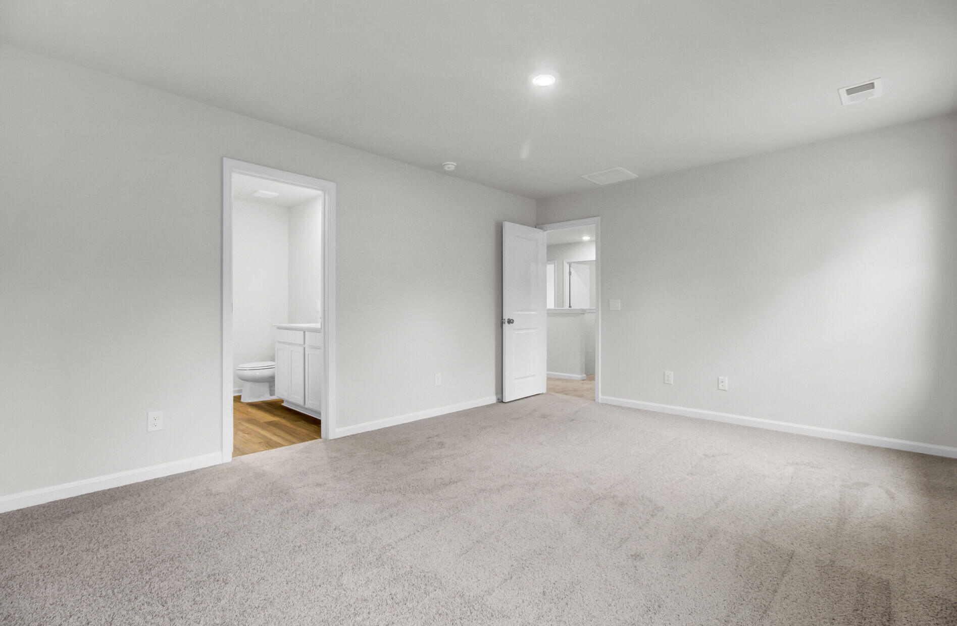 7007 Windham Way Ladson, SC 29456 - Photo 23 of 53 _Large Primary Bed w: Ensuite Bath