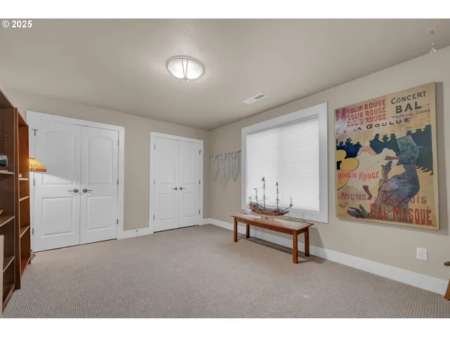 $886,000 | 2138 Country Haven Drive, Eugene, OR 97408