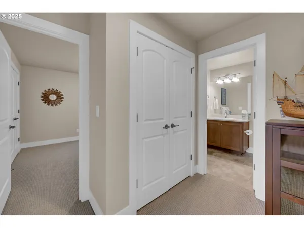 $860,000 | 2138 Country Haven Drive, Eugene, OR 97408