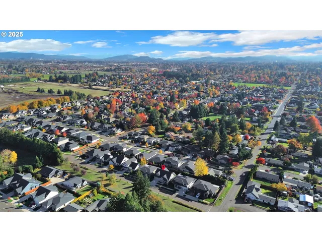 $886,000 | 2138 Country Haven Drive, Eugene, OR 97408