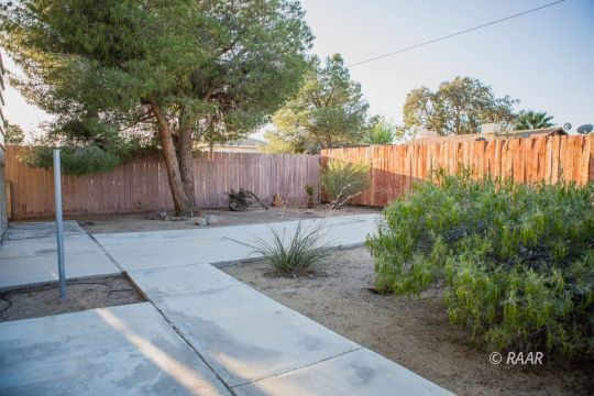 729 West Moyer Avenue Ridgecrest, CA 93555 - Photo 26 of 28