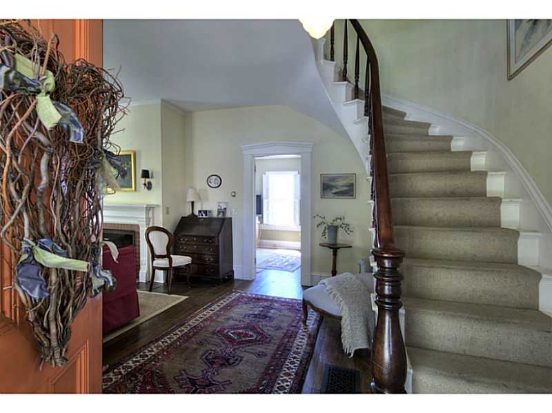 135 Ferry Road Bristol, RI 02809 - Photo 16 of 25 Entry.
