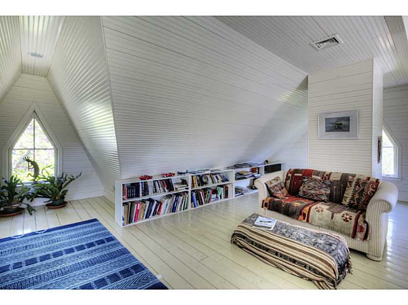 135 Ferry Road Bristol, RI 02809 - Photo 24 of 25 Studio/Study/Office.