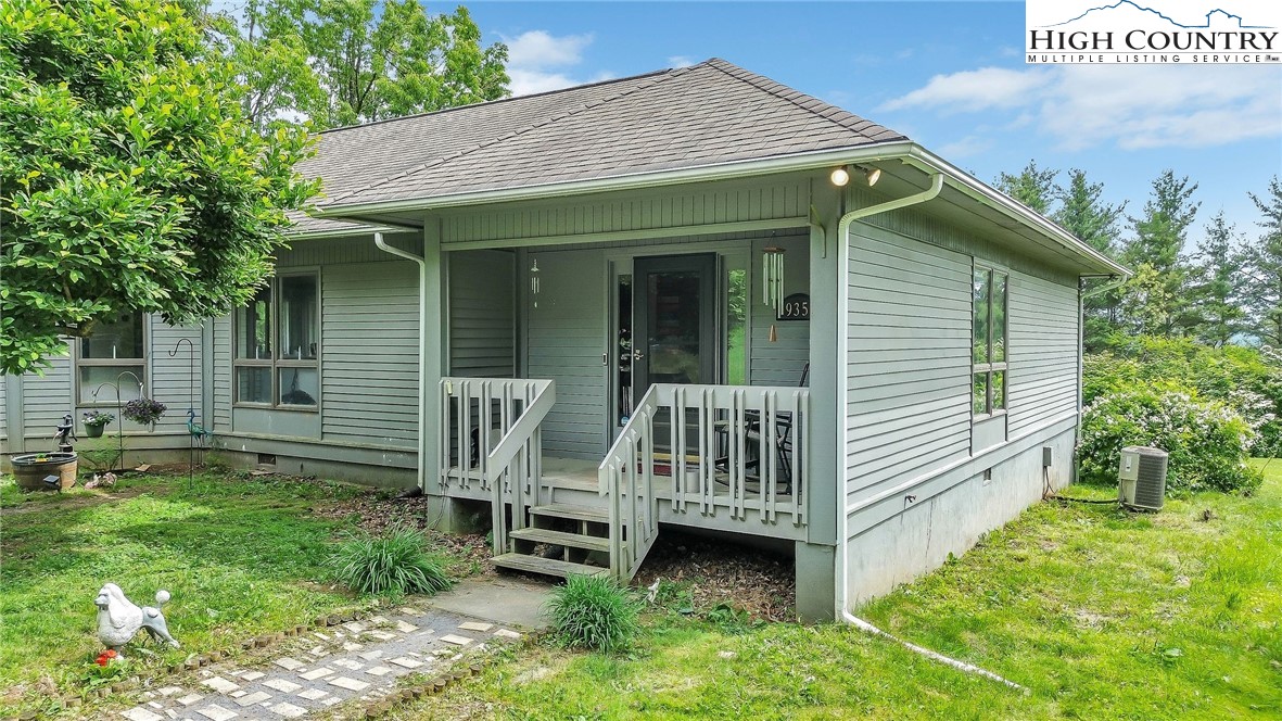 931-935 Don Bare Road Jefferson, NC 28640 - Photo 2 of 48