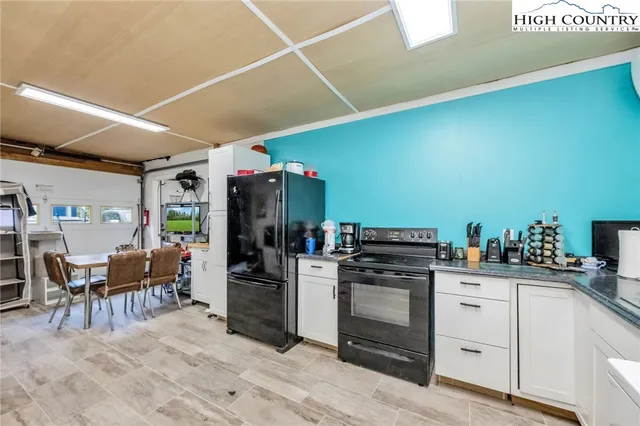 $699,900 | 931-935 Don Bare Road, Jefferson, NC 28640