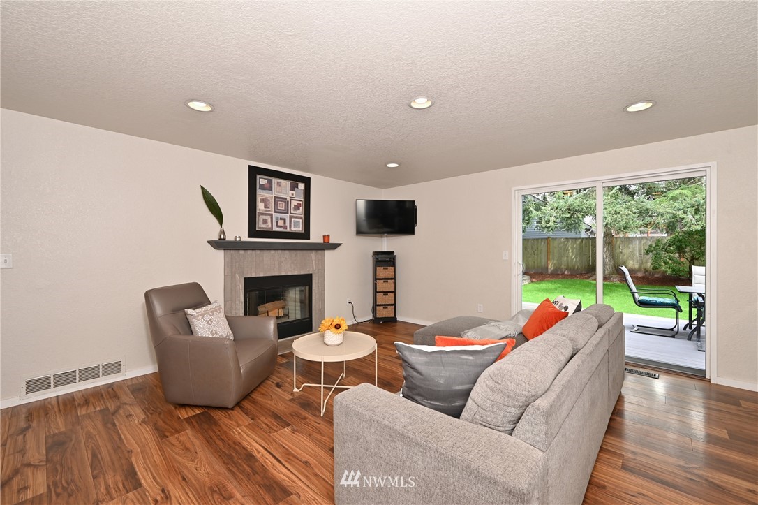 16601 30th Drive Southeast Bothell, WA 98012 - Photo 17 of 35 Gallery Image 17