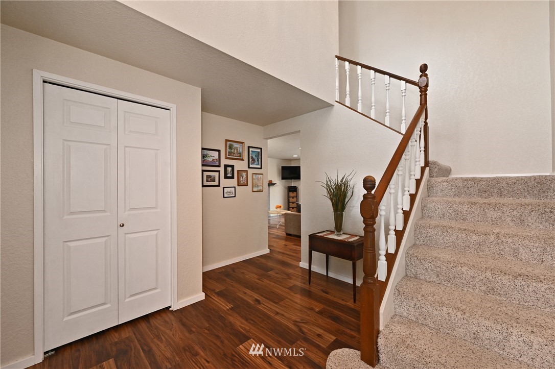 16601 30th Drive Southeast Bothell, WA 98012 - Photo 5 of 35 Gallery Image 5