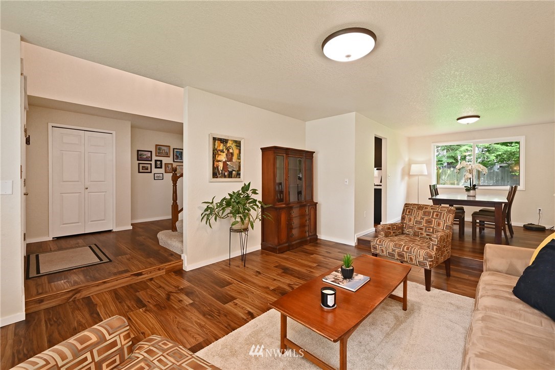 16601 30th Drive Southeast Bothell, WA 98012 - Photo 8 of 35 Gallery Image 8