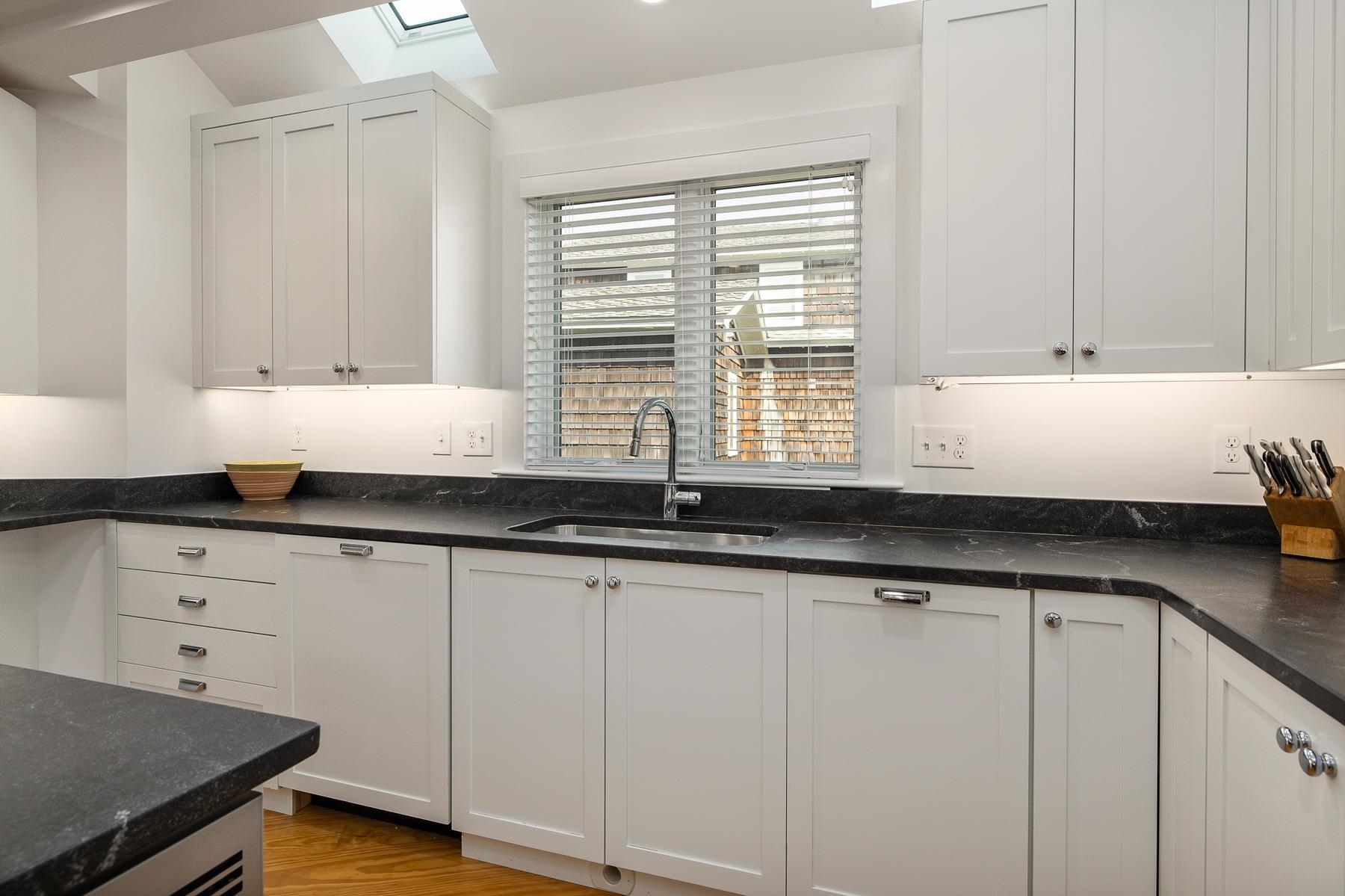 2256 Ocean Boulevard Rye, NH 03870 - Photo 13 of 34
