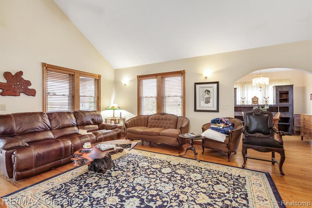 17373 Ridge Road Northville, MI 48168 - Photo 6 of 31
