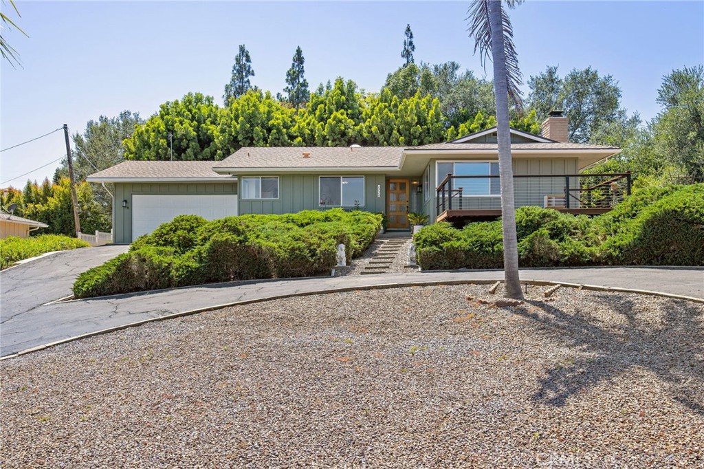 1776 St Peters Drive Fallbrook, CA 92028 - Photo 5 of 55
