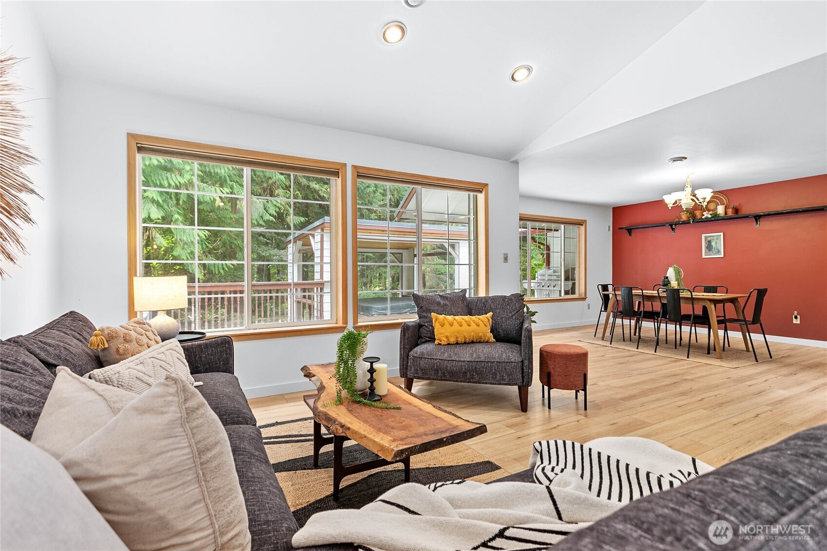7711 Shire Road Maple Falls, WA 98266 - Photo 3 of 40 Gallery Image 3