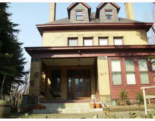 6411 Darlington Road Pittsburgh, PA 15217 - Photo 1 of 14 Exterior Front.