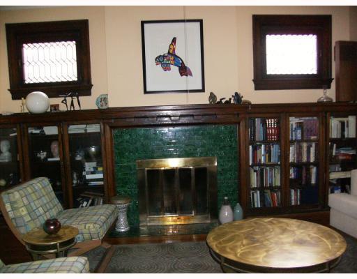 6411 Darlington Road Pittsburgh, PA 15217 - Photo 6 of 14 Living Room.