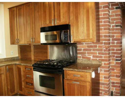 6411 Darlington Road Pittsburgh, PA 15217 - Photo 8 of 14 Kitchen.