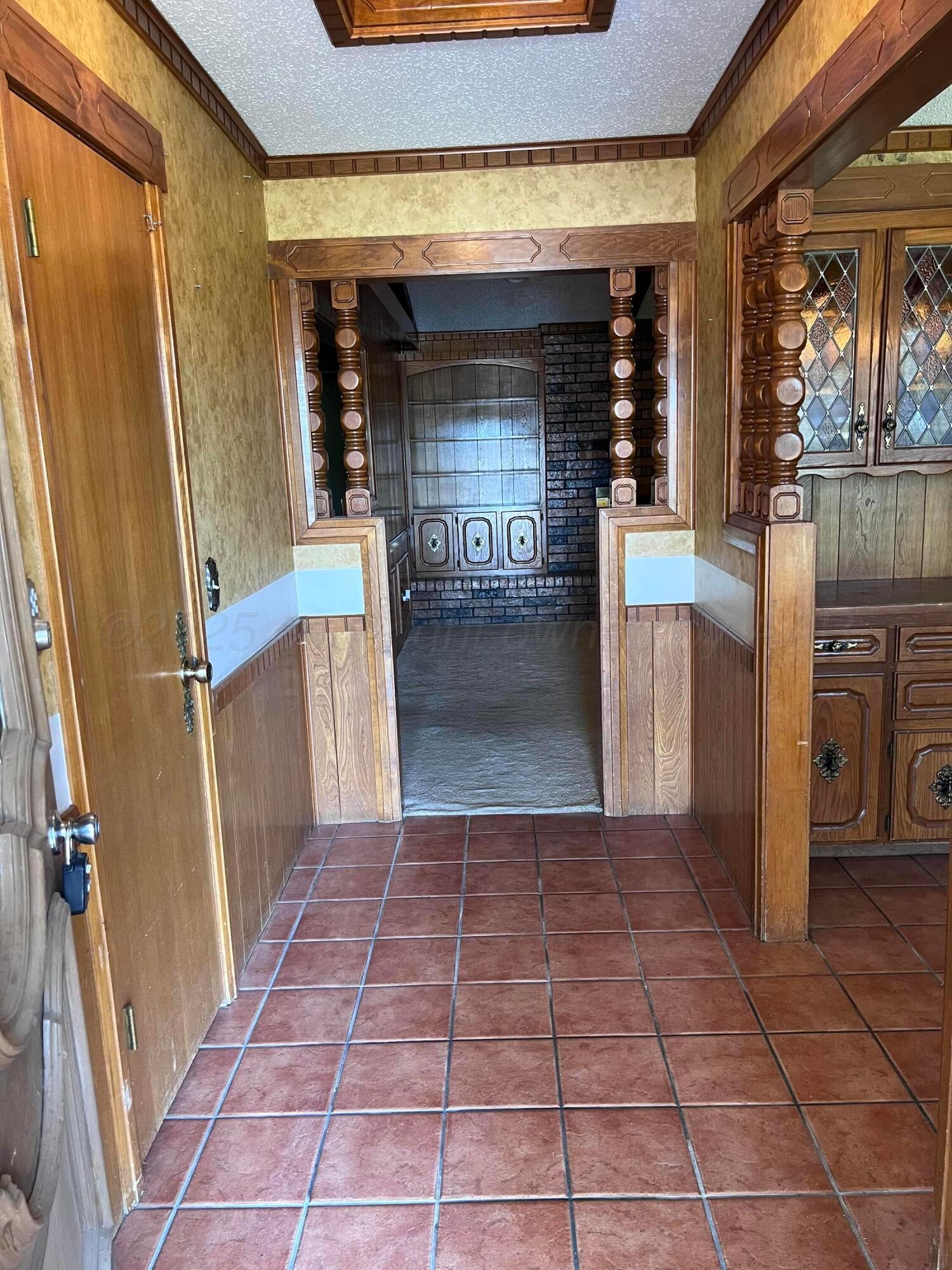 807 North Arrah Friona, TX 79035 - Photo 7 of 56 IMG_2138