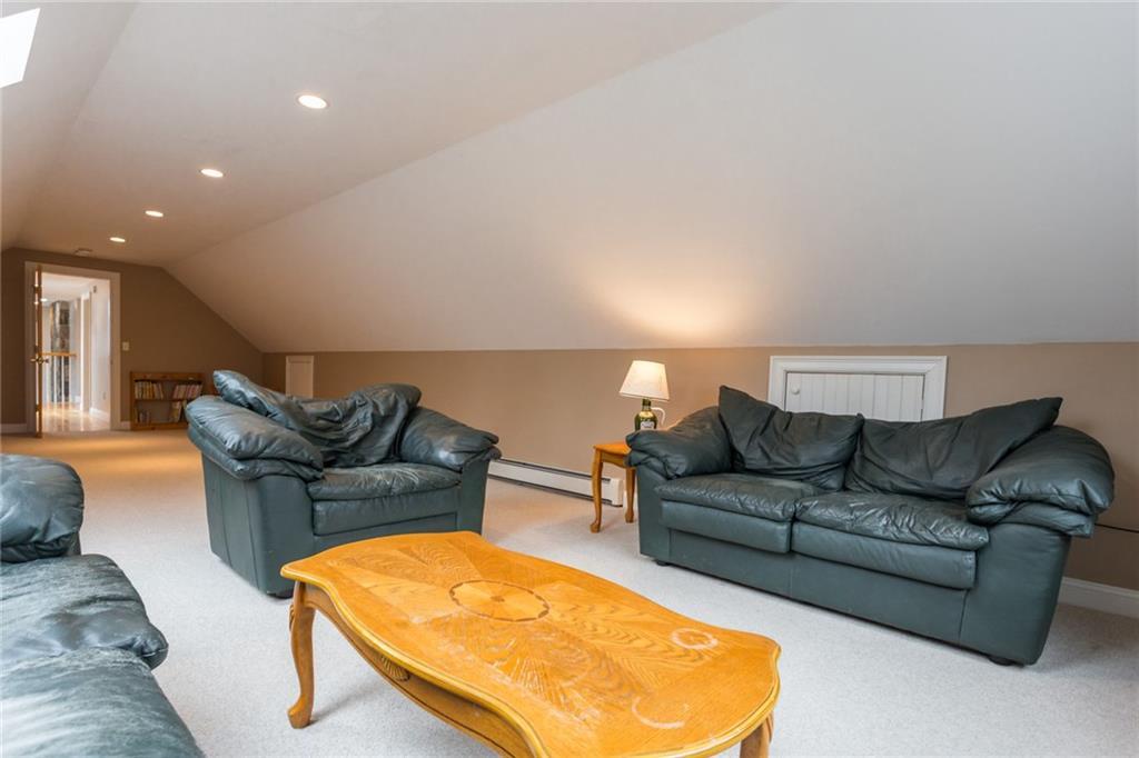 23 Lynch Lane Kittery Point, ME 03905 - Photo 24 of 34 Bonus room