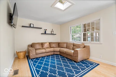 $339,900 | 2746 Baur Drive, Indianapolis, IN 46220