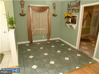 209 West County Line Road Hatboro, PA 19040 - Photo 3 of 12 Dining Room
