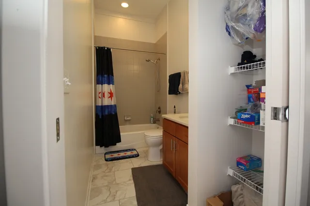 $3,877 | 1540 West Fullerton Avenue, Unit 207, Chicago, IL 60614