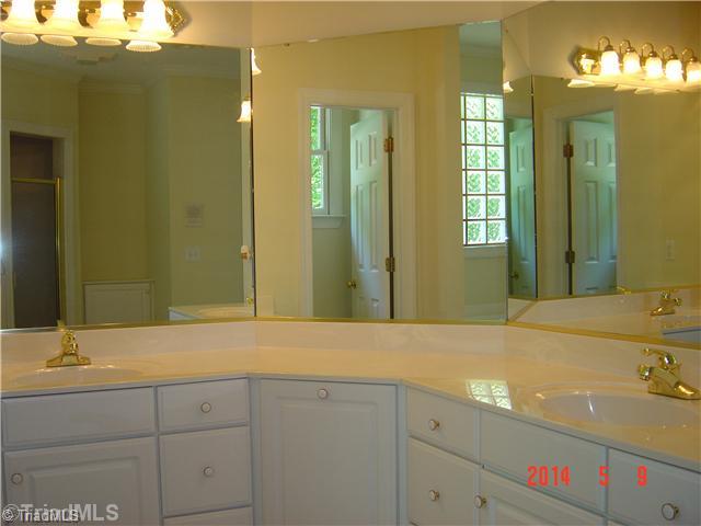 1792 Ridge Oaks Drive Oak Ridge, NC 27310 - Photo 7 of 16 Master Bath/Spa.