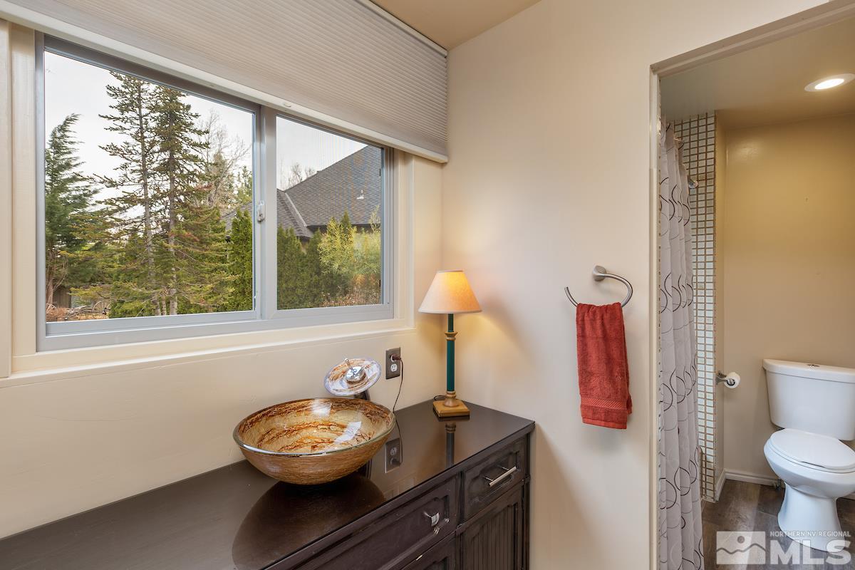 946 Marsh Court Reno, NV 89509 - Photo 8 of 25 Photo 8