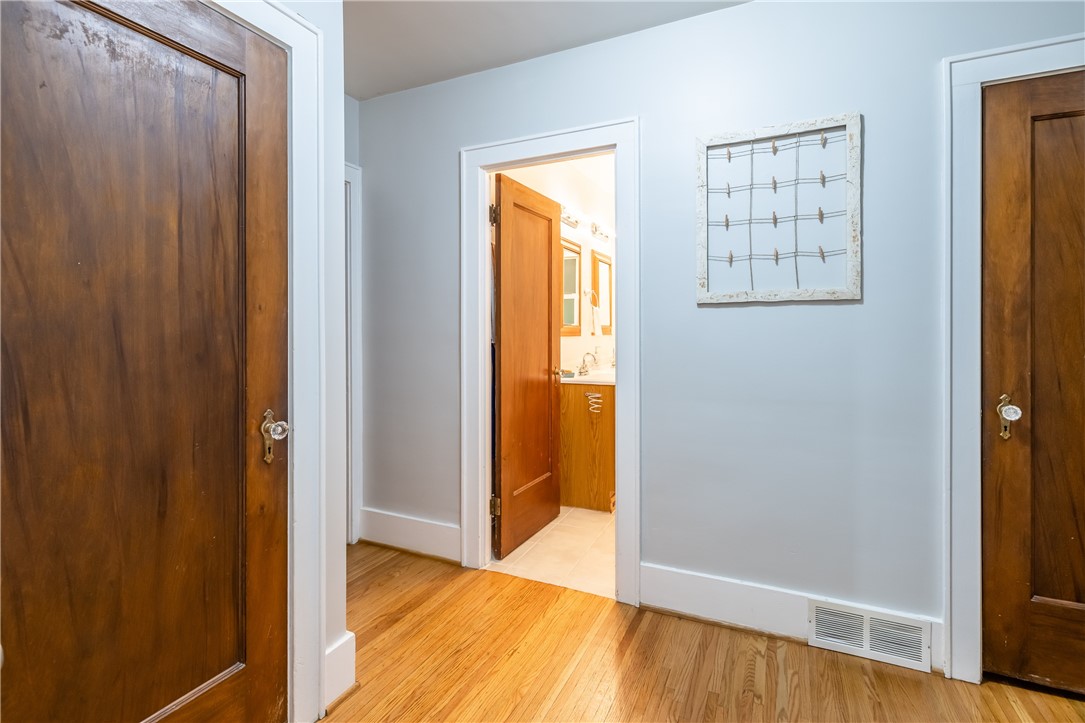 99 Lyndale Drive Gates, NY 14624 - Photo 17 of 35