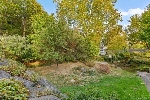 $7,995 | 202 East Garden Road, Larchmont, NY 10538