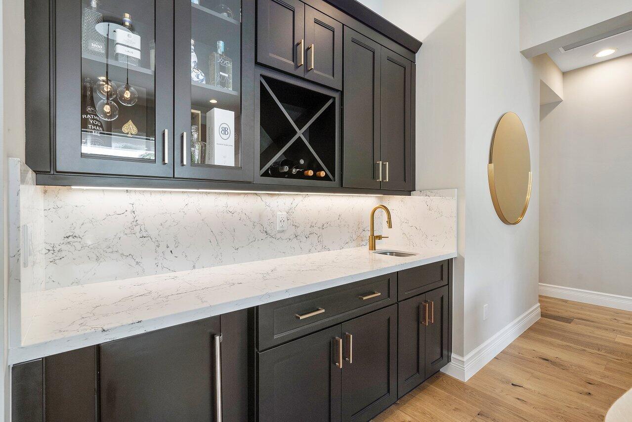 9054 Benedetta Place Boca Raton, FL 33496 - Photo 13 of 50 Bar