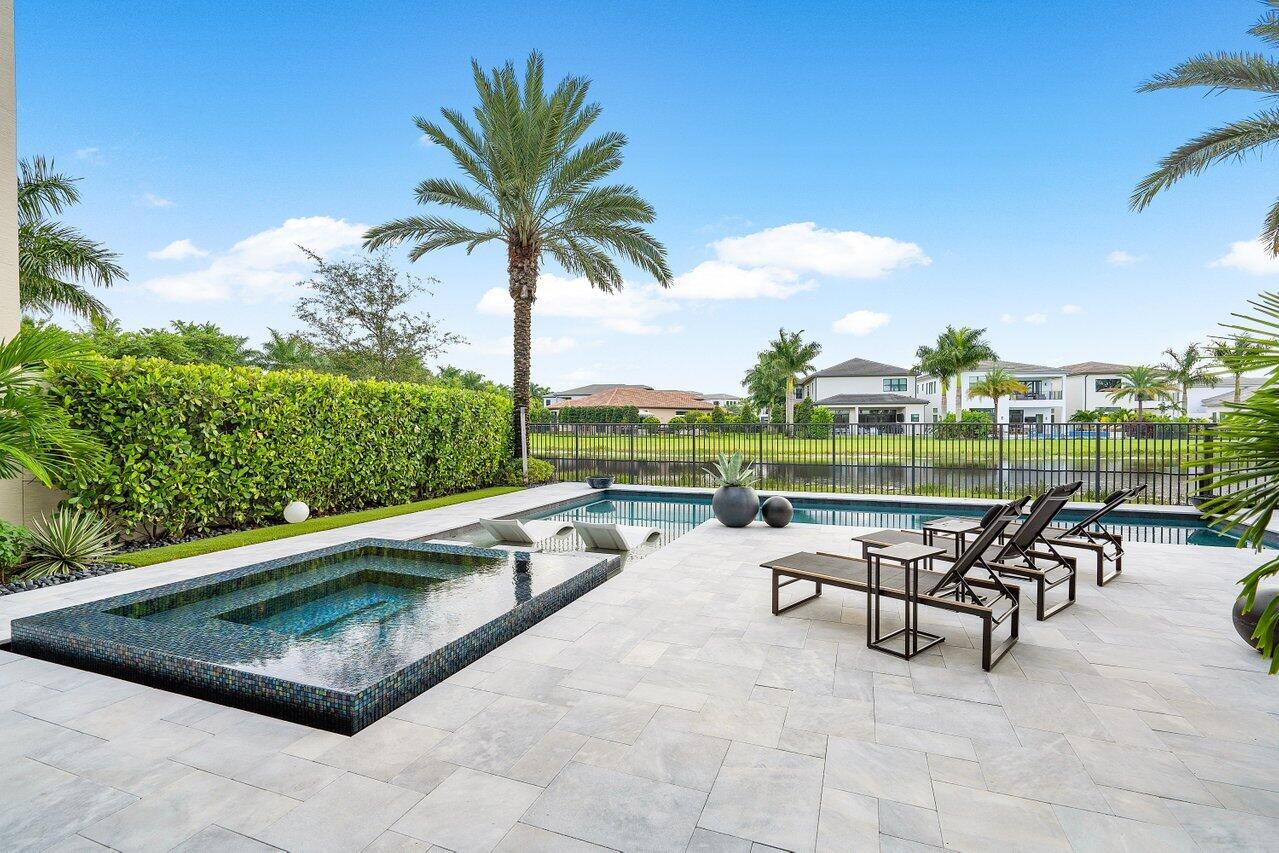 9054 Benedetta Place Boca Raton, FL 33496 - Photo 42 of 50 Pool & spa