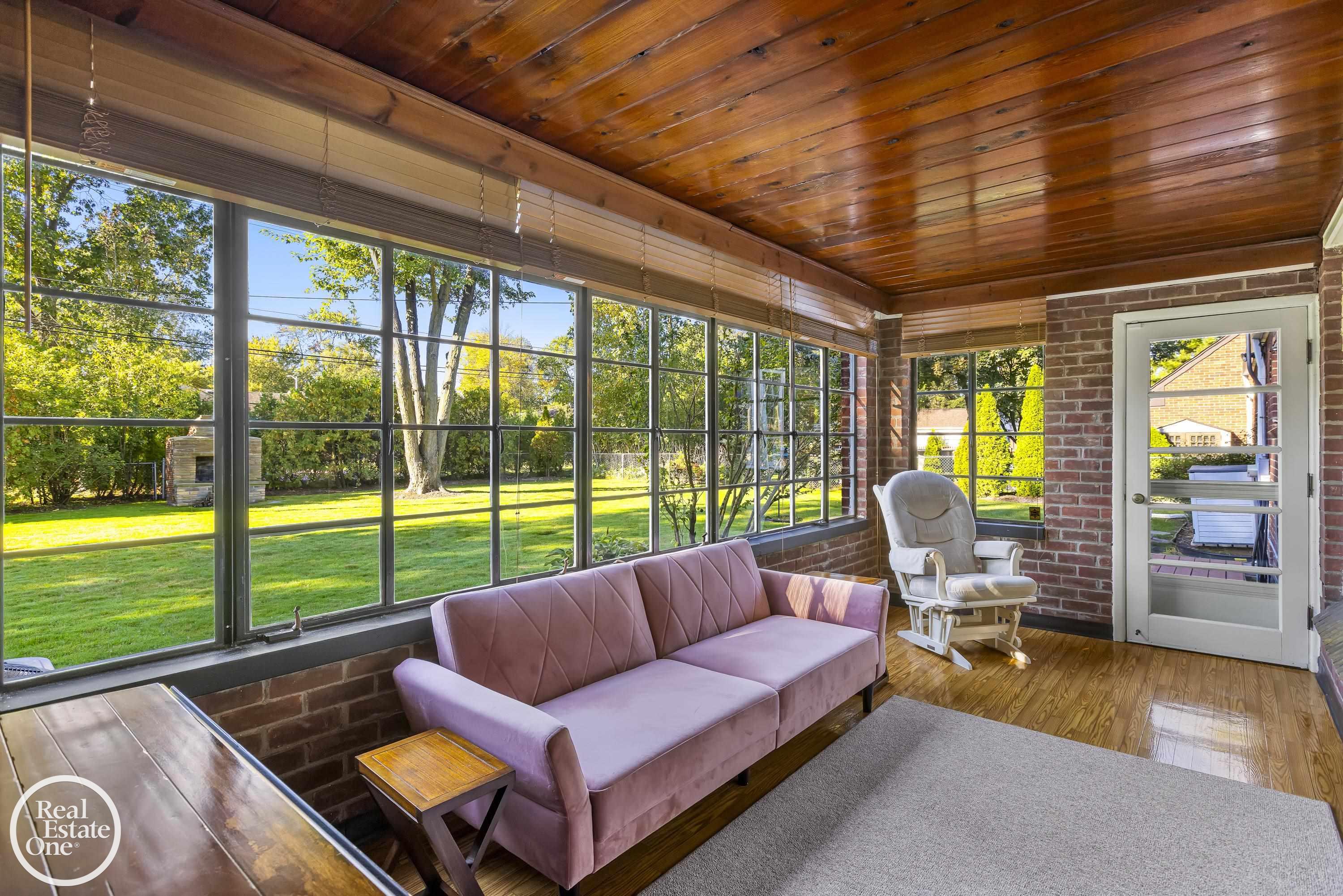 1487 North Renaud Road Grosse Pointe Woods, MI 48236 - Photo 11 of 42