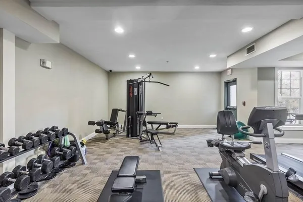 $2,700 | 11 Lake Street, Unit 125, Wakefield, MA 01880