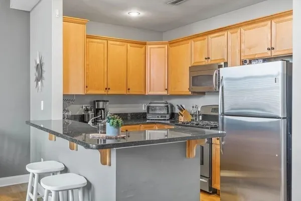 $2,700 | 11 Lake Street, Unit 125, Wakefield, MA 01880