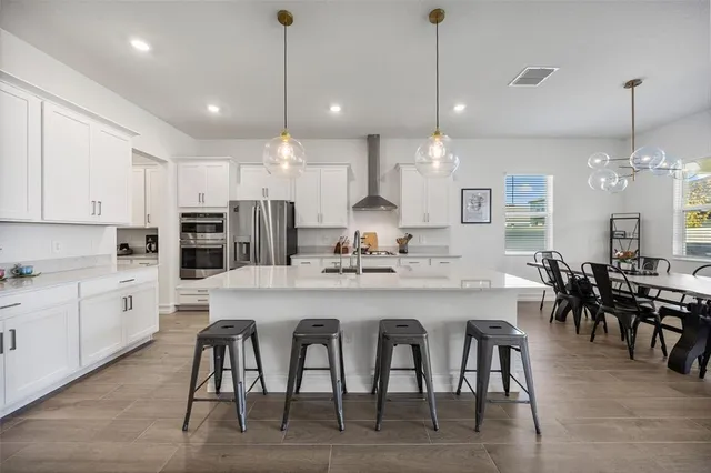 $3,700 | 6834 115th Street East, Palmetto, FL 34221