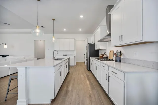 $3,700 | 6834 115th Street East, Palmetto, FL 34221